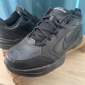 Nike Black Air Monarch Men’s Sz 7W